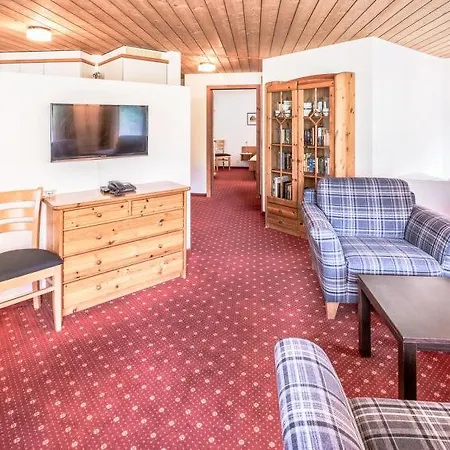 アパート Sleeps 6 Wifi T031293 *
